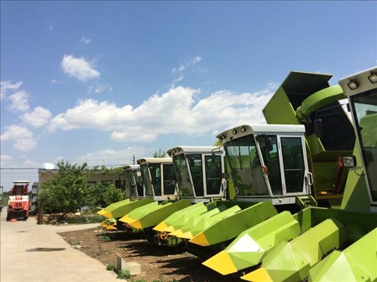 六行玉米割臺 六行玉米割臺